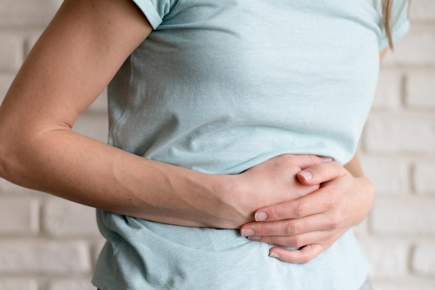 過年、228連假吃太撐只是胃不舒服？醫：小心胃酸逆流成癌症警訊