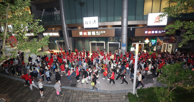 味全龍感謝祭　舉行夜光遊行（3） (...