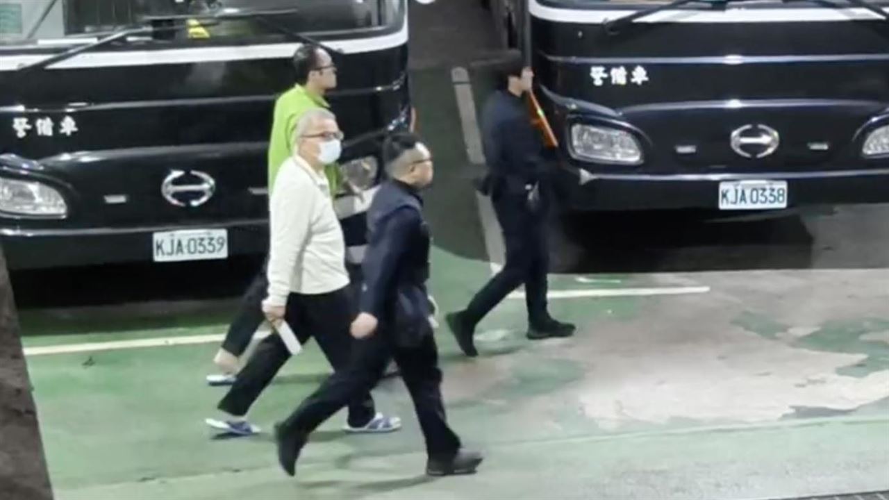 精舍命案中醫師證稱：急救嘶吼快叫救護車，在場信眾竟冷眼無人理