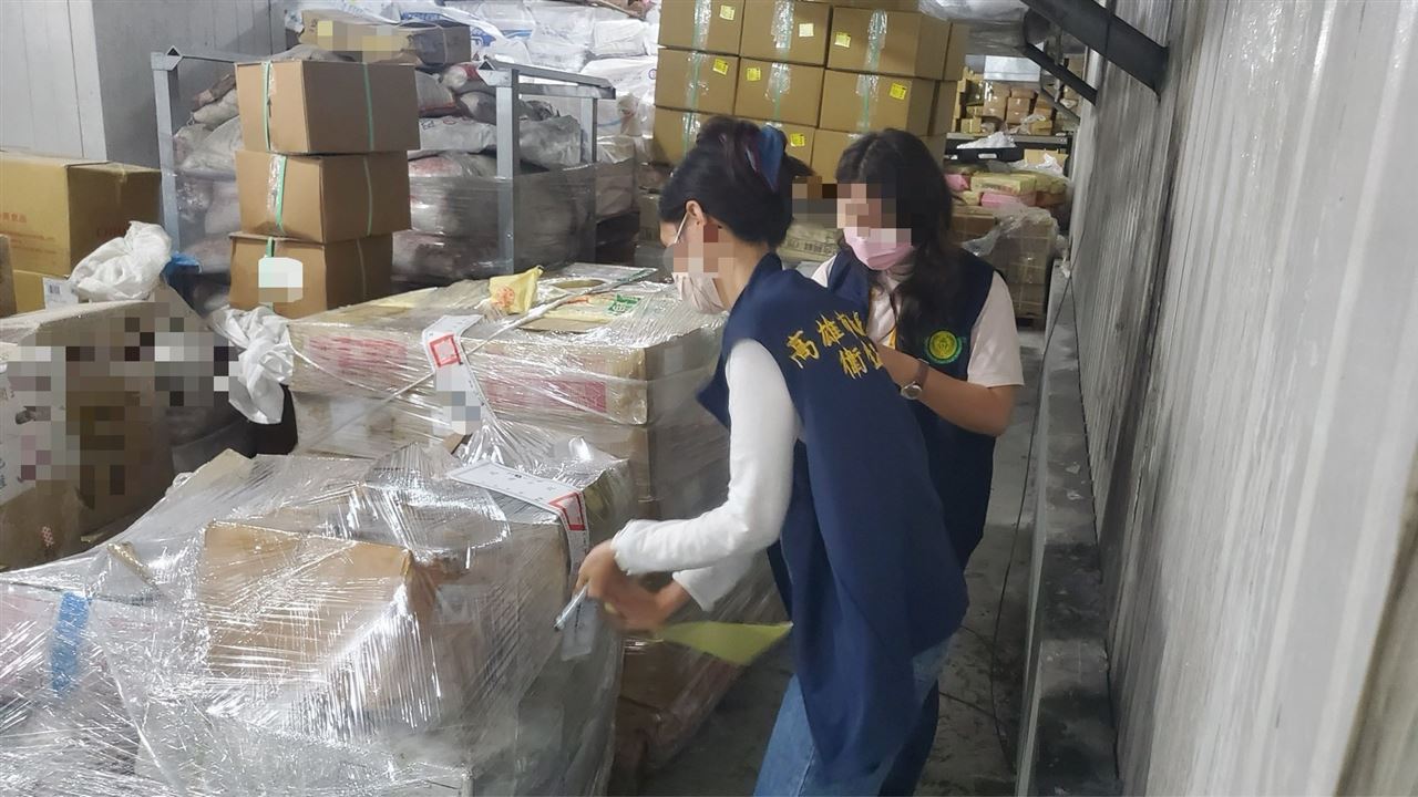 雞排過期8年！高雄驚見「925公斤逾期食品」　食藥署重罰30萬