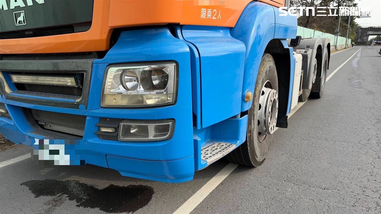 屏東死亡車禍害夫妻陰陽兩隔！尪目睹妻遭輾「頭破腦漿外溢」坐地崩潰