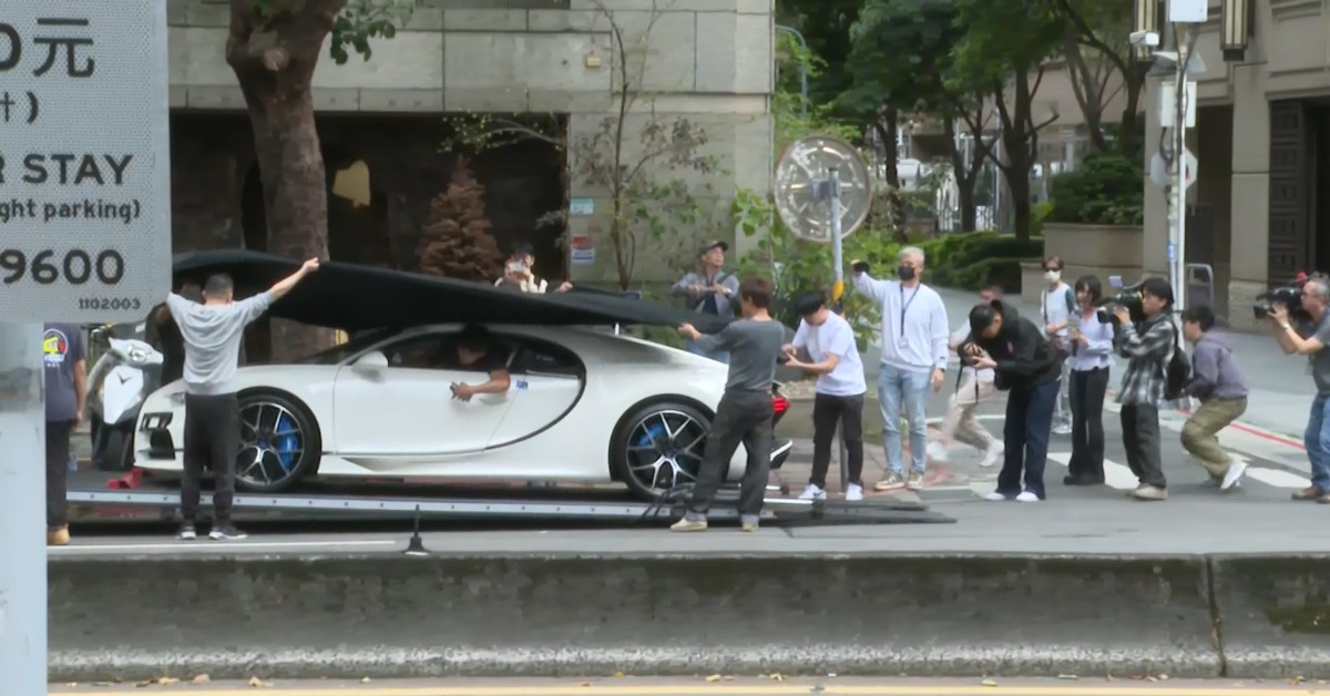 獨家／市值破10億！ 獨家直擊拖運「太子」超跑 明法拍