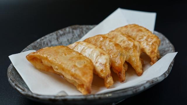 鍋貼10顆753大卡超驚人！小籠包、水餃也是熱量炸彈