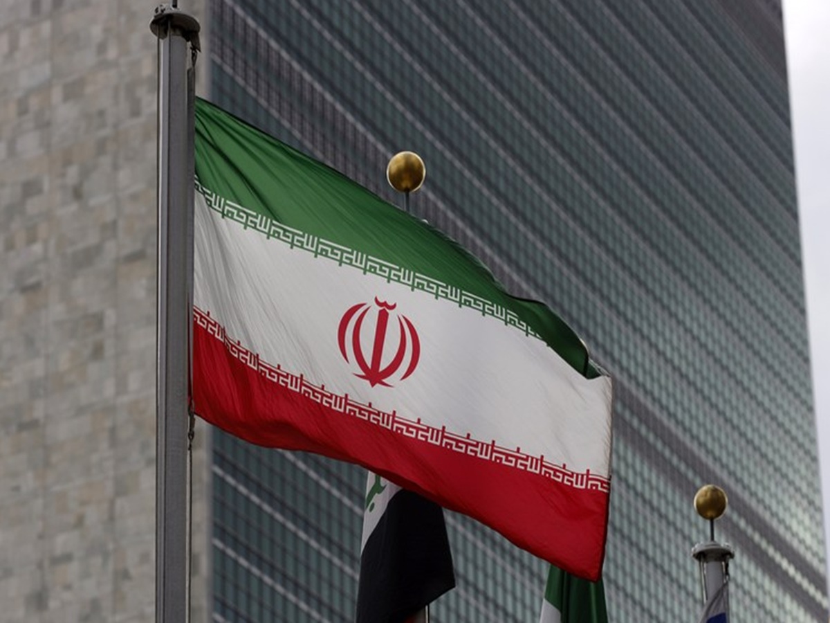 美英從卡達基地撤回人員　川普考慮對伊...