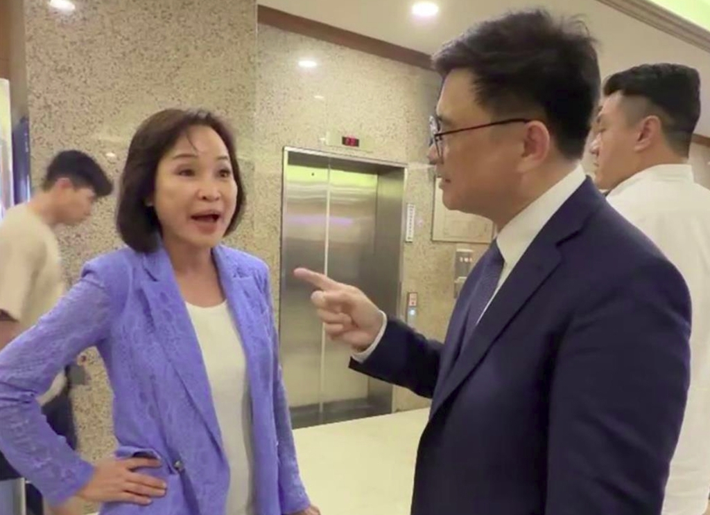 賴瑞隆弱點曝光？謝寒冰揭1事太難看：未來錯誤恐更多