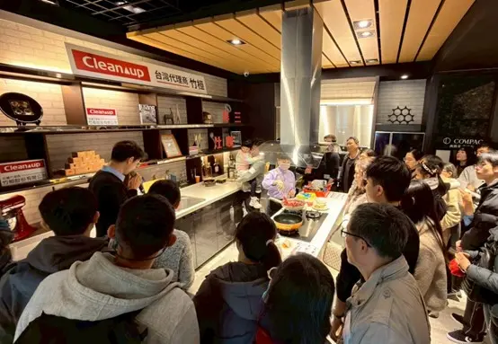 信義開發辦廚具面板選色體驗　住戶交流起點